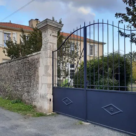 Bed & Breakfast La Cle Du Puy Cabariot