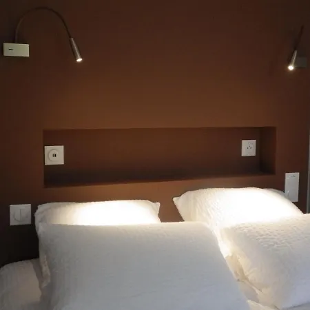 La Cle Du Puy Bed & Breakfast 2*